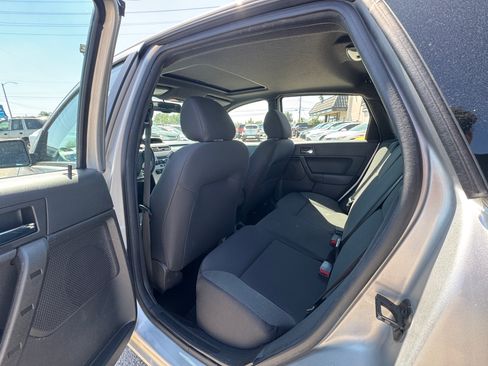 Used 2011 Ford Focus SES Sedan FWD image 18