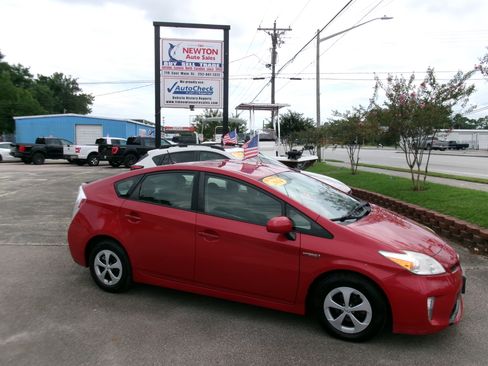 Used 2014 Toyota Prius Two image 22