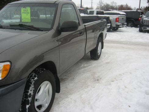 Used 2004 Toyota Tundra image 1