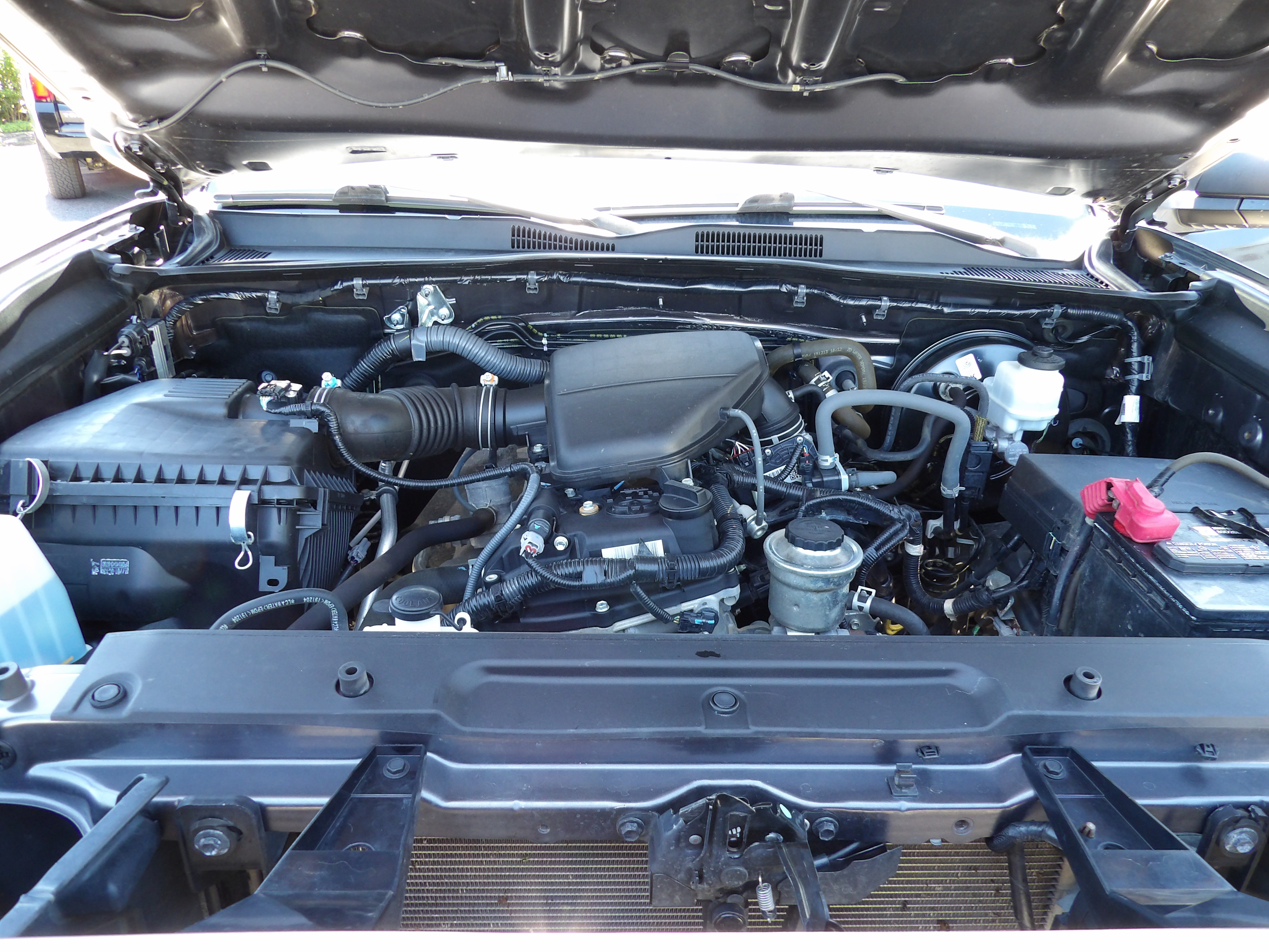 Used 2020 Toyota Tacoma SR AWD/4WD image 18