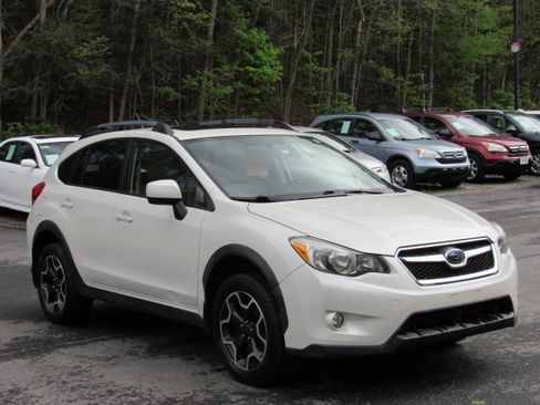 Used 2013 Subaru XV Crosstrek 2.0i Premium AWD/4WD image 11
