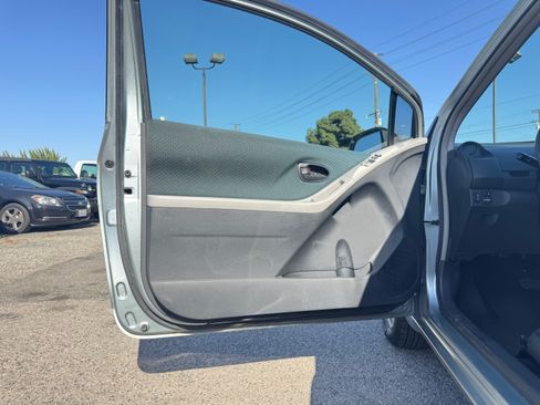 Used 2008 Toyota Yaris 2-Door Hatchback FWD image 20