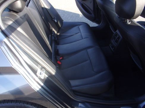 Used 2015 BMW 328i xDrive image 23