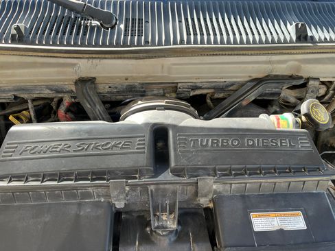 Used 2003 Ford E-350 and Econoline 350 image 40