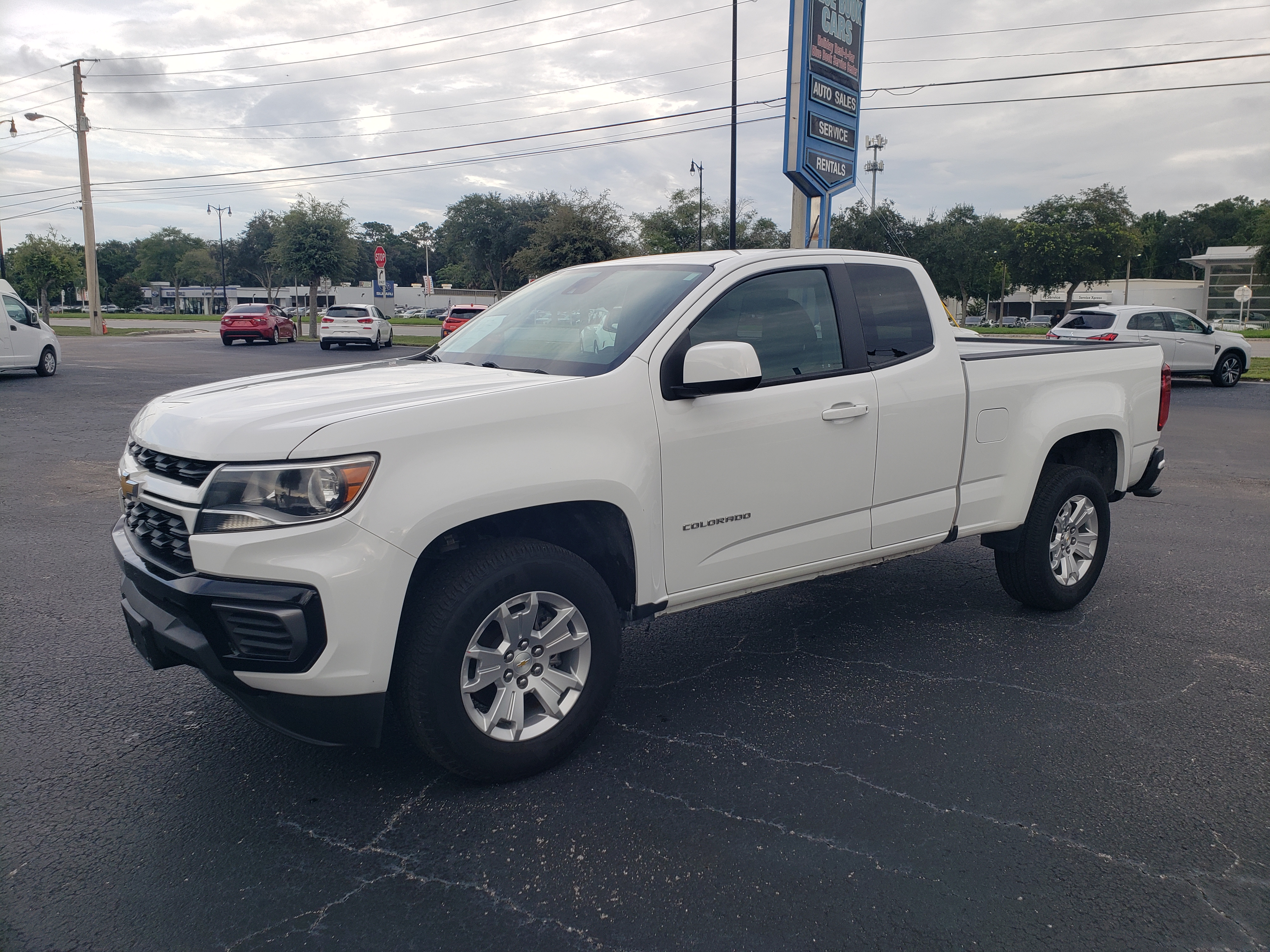 Used 2022 Chevrolet Colorado 2WD Extended Cab LT image 1