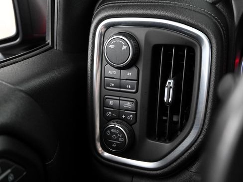 Used 2019 Chevrolet Silverado 1500 RST image 38