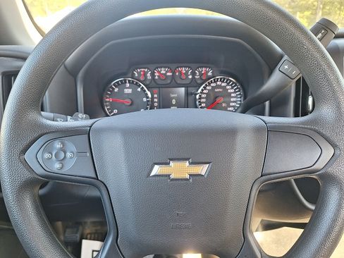 Used 2017 Chevrolet Silverado 1500 Classic W/T image 9