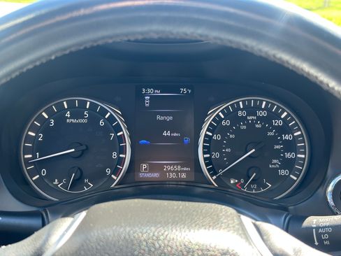 Used 2019 INFINITI Q50 3.0t Luxe image 10