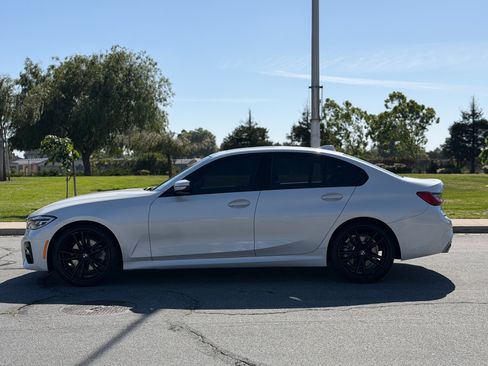 Used 2019 BMW 330i xDrive Sedan AWD/4WD image 2