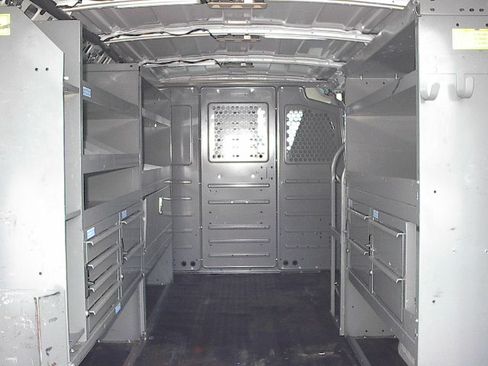 Used 2020 Chevrolet Express 3500 UNAVAIL RWD image 20
