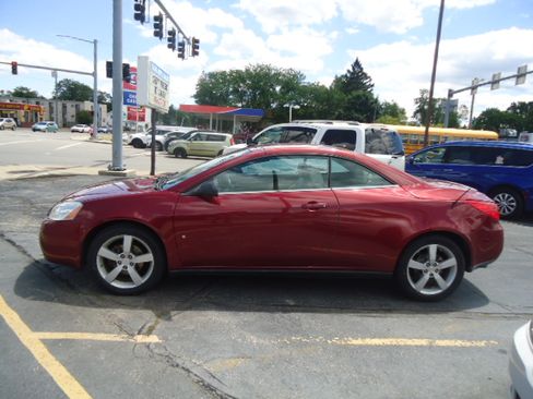 Used 2008 Pontiac G6 GT Convertible FWD image 9