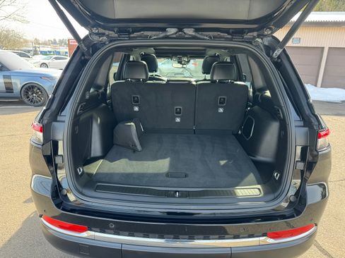 Used 2024 Jeep Grand Cherokee Limited 4xe image 7