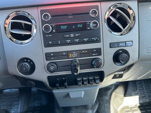 Used 2011 Ford F250 image 10