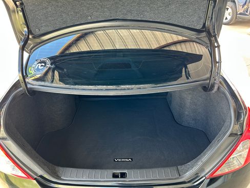 Used 2012 Nissan Versa image 13