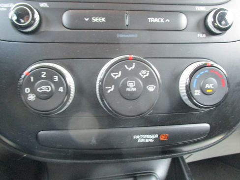 Used 2019 Kia Soul S FWD image 43