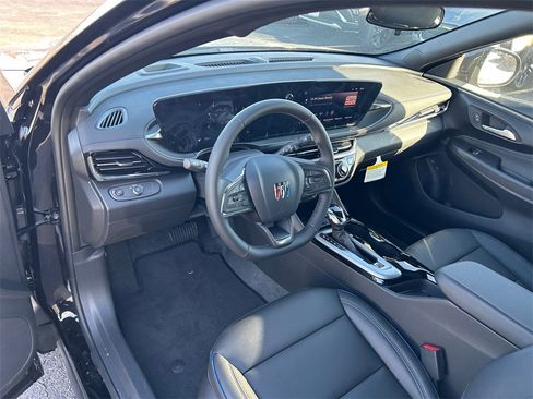 New 2026 Buick Envista Sport Touring image 17