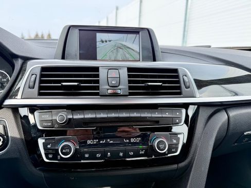 Used 2018 BMW 330i xDrive image 20