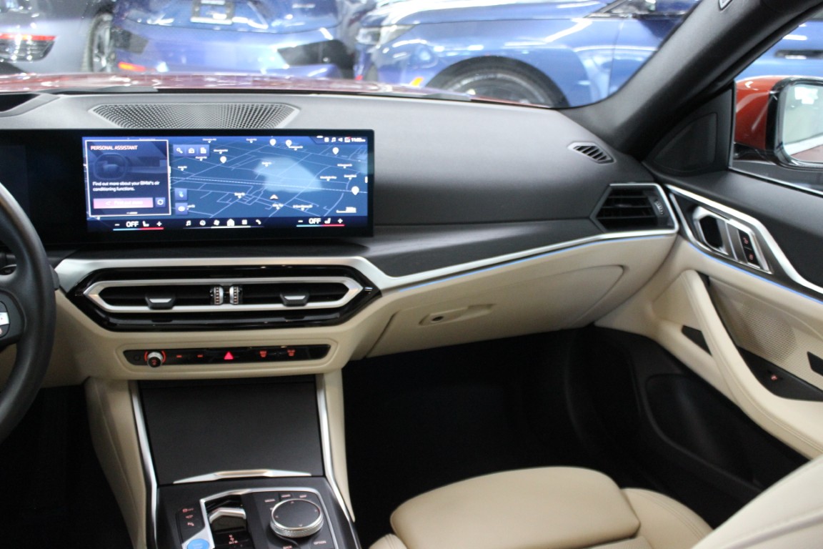 Used 2024 BMW i4 eDrive35 RWD image 38