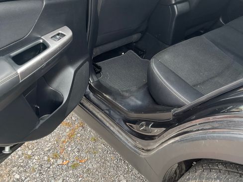 Used 2015 Subaru XV Crosstrek 2.0i Premium image 15