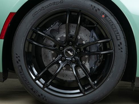 Used 2022 Ford GT RWD image 73