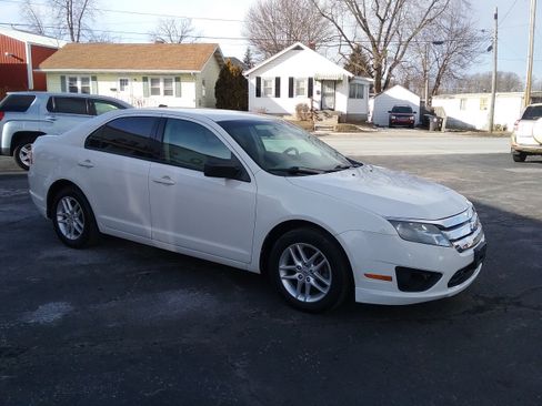 Used 2012 Ford Fusion S image 3