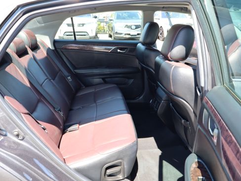 Used 2011 Toyota Avalon Limited FWD image 13