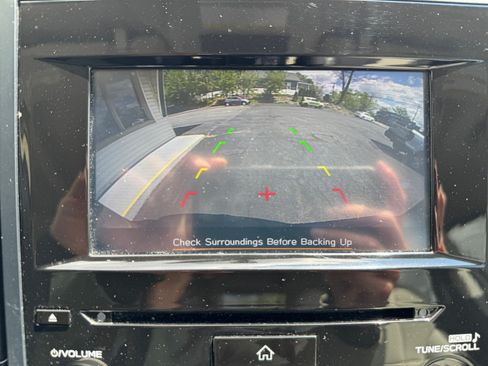 Used 2019 Subaru Forester Premium AWD/4WD image 20