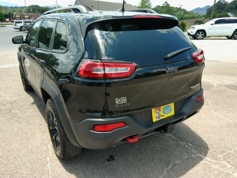 Used 2016 Jeep Cherokee 4WD Trailhawk image 10