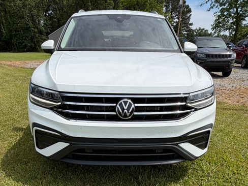 Used 2022 Volkswagen Tiguan 4Motion SE AWD/4WD image 3