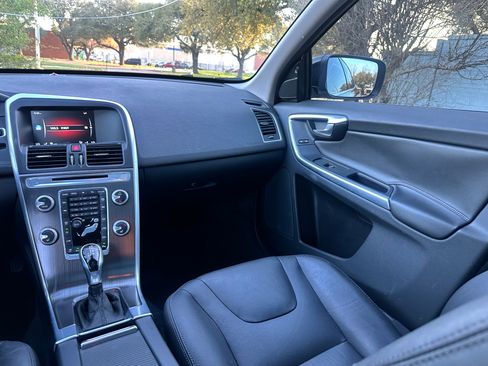 Used 2015 Volvo XC60 T5 image 12