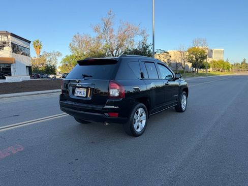 Used 2016 Jeep Compass Sport image 5
