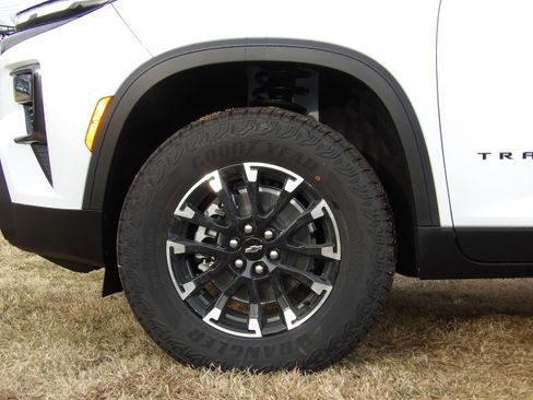 New 2026 Chevrolet Traverse Z71 image 10