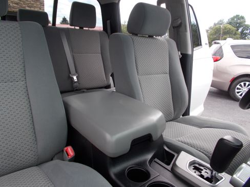 Used 2013 Toyota Tundra 4x4 Double Cab w/ SR5 & TRD image 18