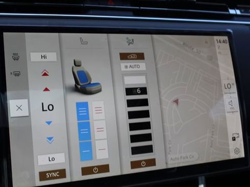 New 2025 Land Rover Range Rover Autobiography image 17