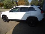 Used 2016 Jeep Cherokee Latitude image 6