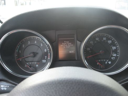 Used 2013 Jeep Grand Cherokee Laredo image 9