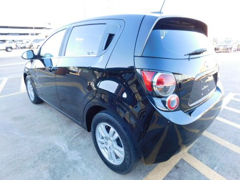Used 2016 Chevrolet Sonic LT image 5