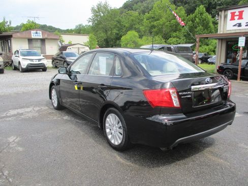Used 2010 Subaru Impreza 2.5i Premium image 8