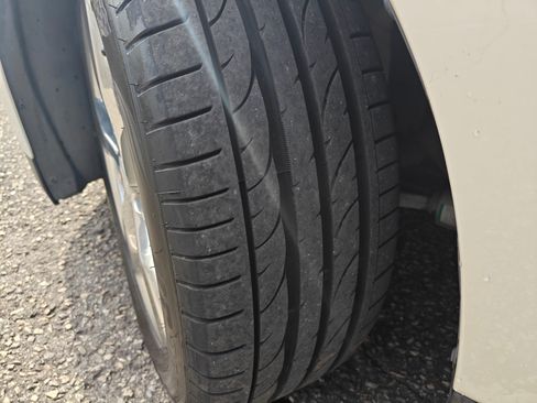 Used 2014 Chevrolet Volt Premium image 19