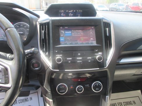 Used 2021 Subaru Forester Premium AWD/4WD image 7