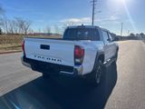 Used 2019 Toyota Tacoma TRD Off-Road image 6