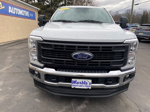 Used 2023 Ford F250 XL image 3