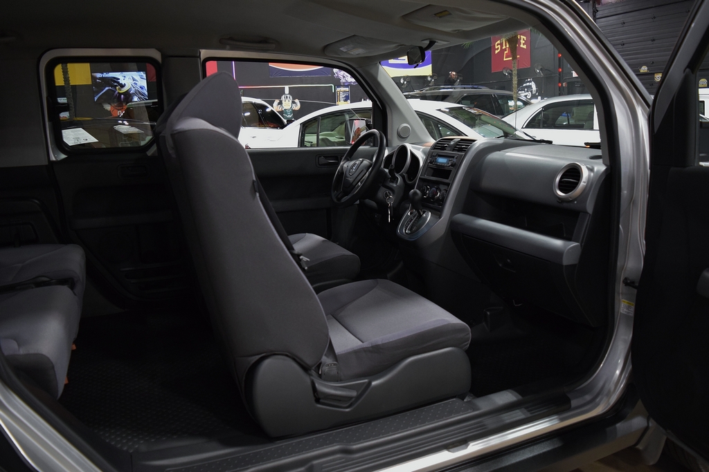 Used 2008 Honda Element LX image 24
