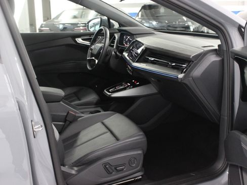 Used 2024 Audi Q4 e-tron quattro Premium Plus AWD/4WD image 35