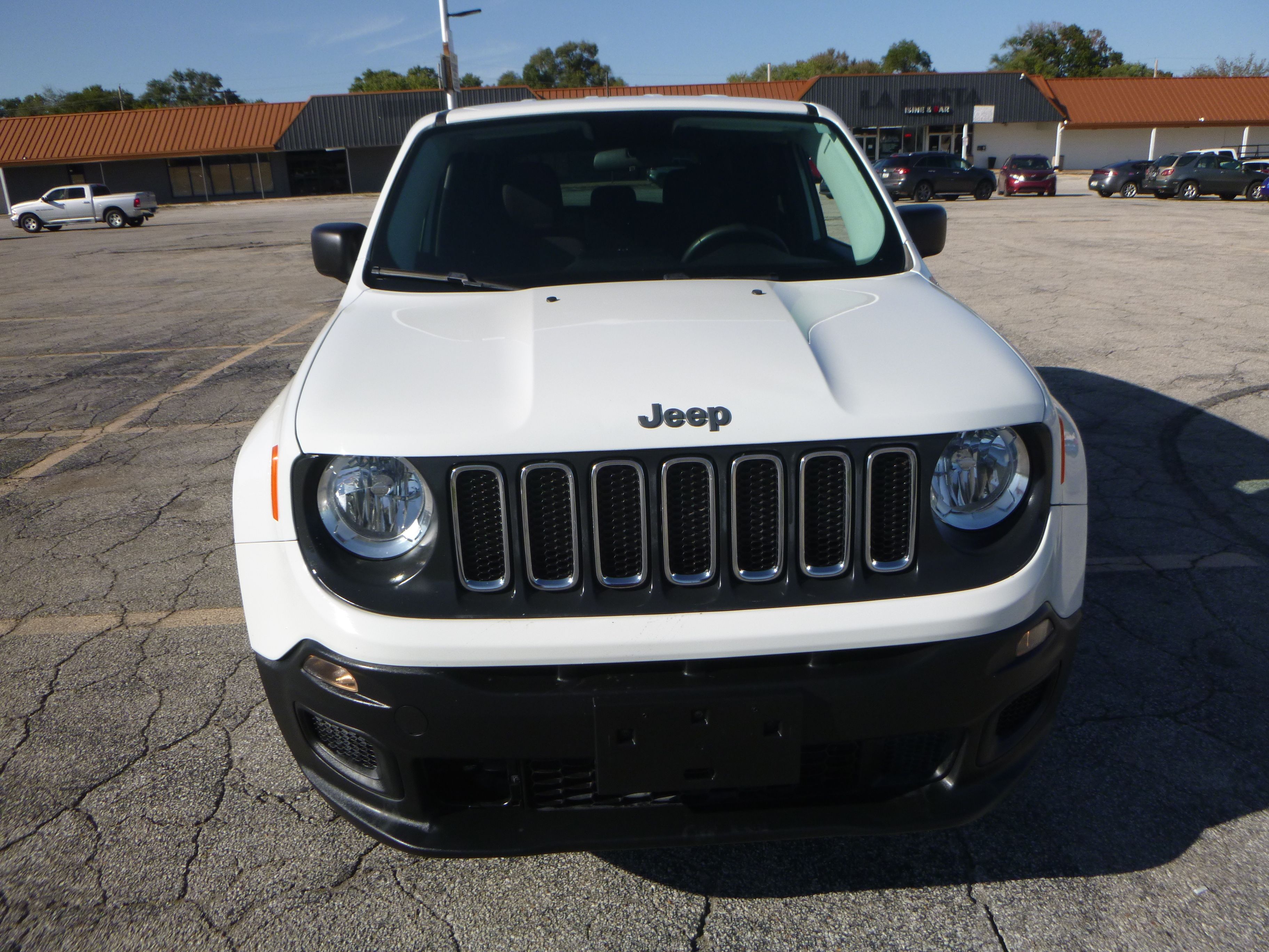 Used 2016 Jeep Renegade 4WD Sport image 3