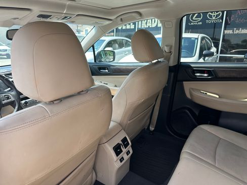 Used 2015 Subaru Outback 2.5i Limited image 11