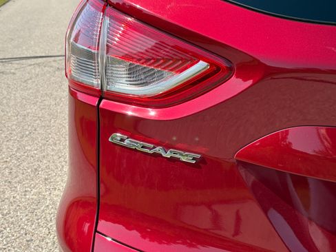 Used 2013 Ford Escape SE image 26