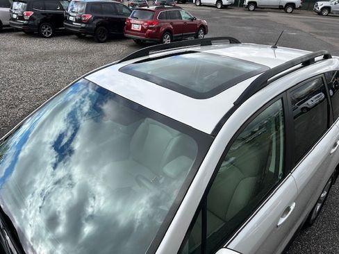 Used 2015 Subaru Forester 2.5i Limited image 9