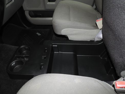 Used 2018 Ford F150 XLT image 40