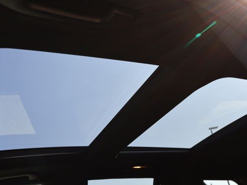 Used 2017 Mercedes-Benz GLE 350 image 19